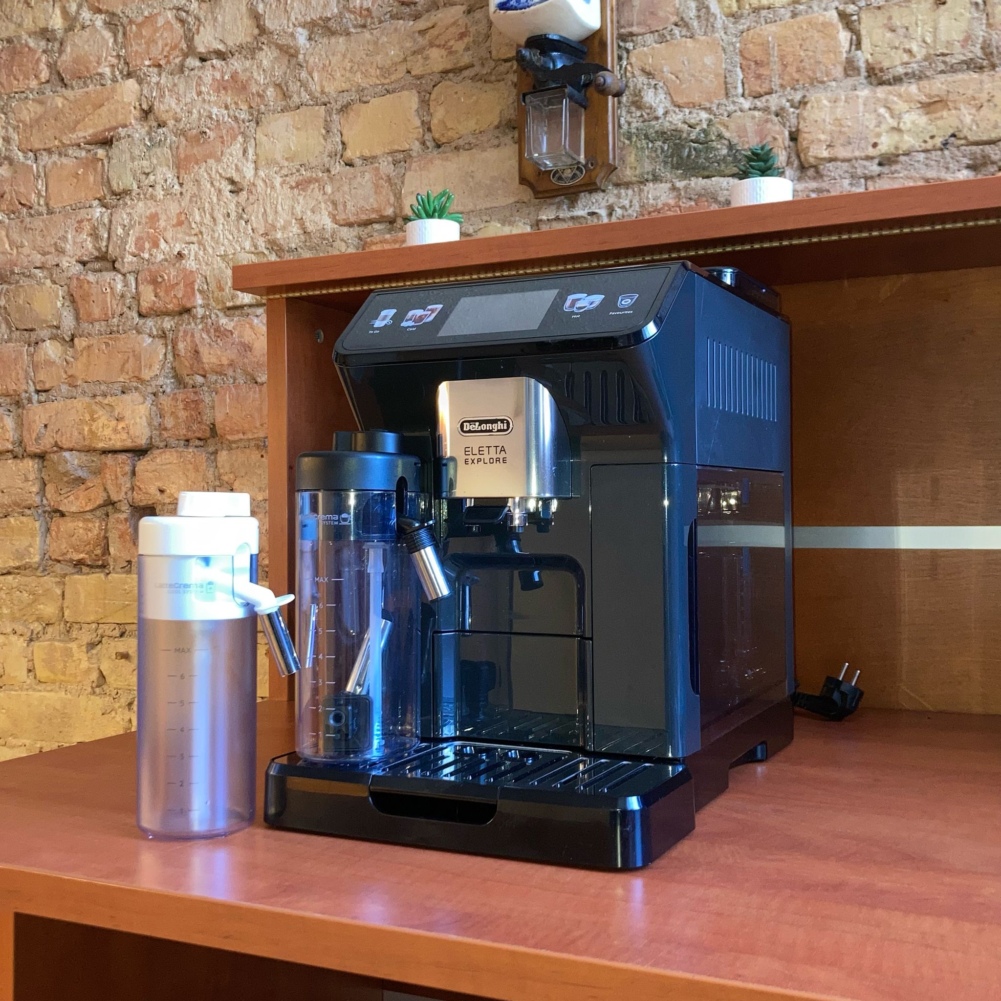 DeLonghi Eletta Explore Perfetto ECAM452.57 700eu